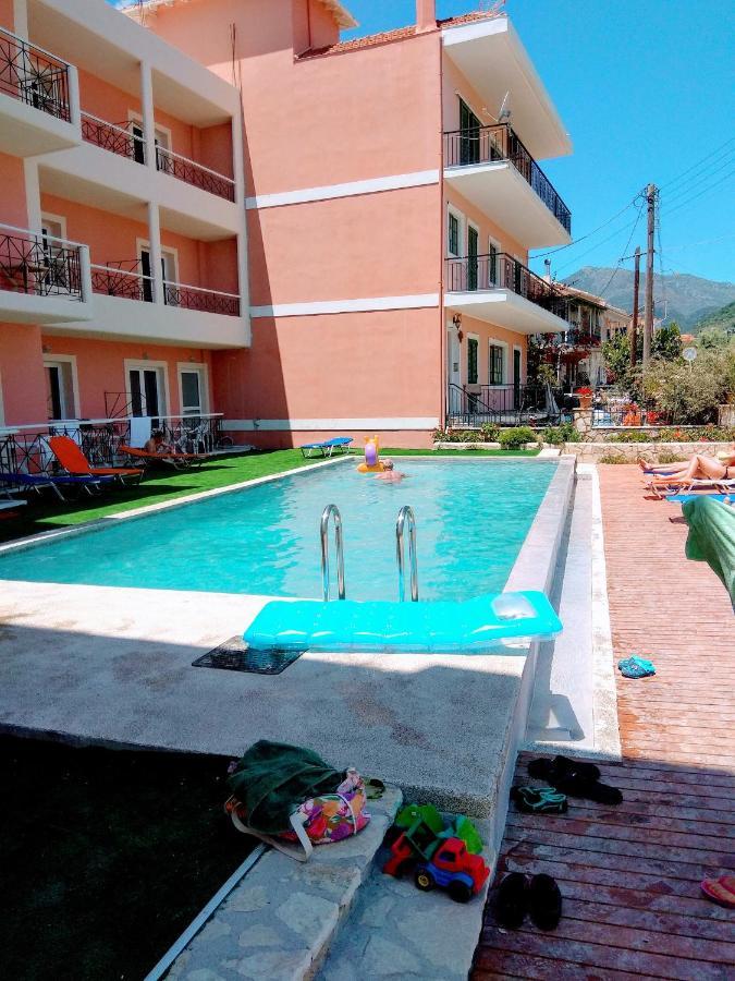 Delfini Hotel Nidrí Kültér fotó