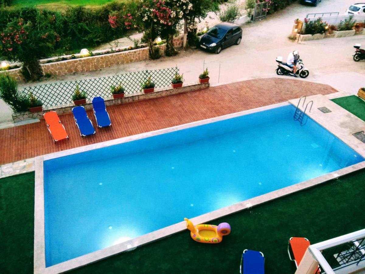 Delfini Hotel Nidrí Kültér fotó