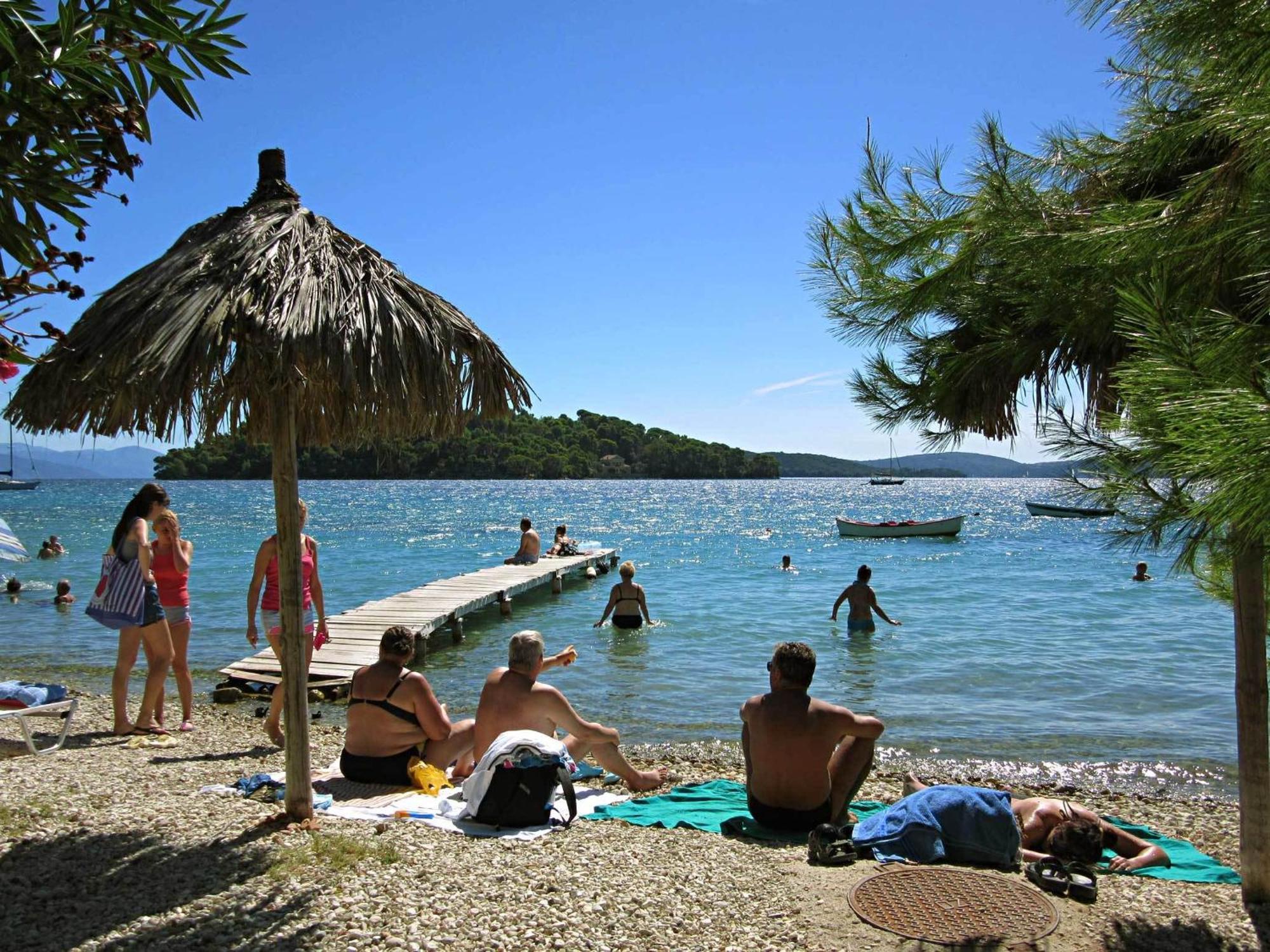 Delfini Hotel Nidrí Kültér fotó