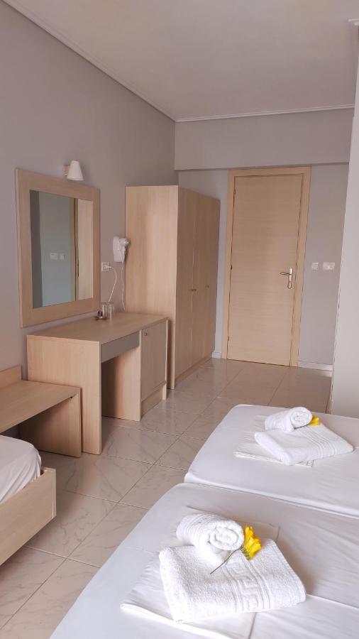 Delfini Hotel Nidrí Kültér fotó