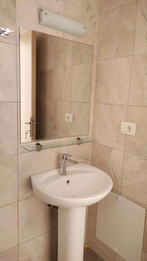 Delfini Hotel Nidrí Kültér fotó