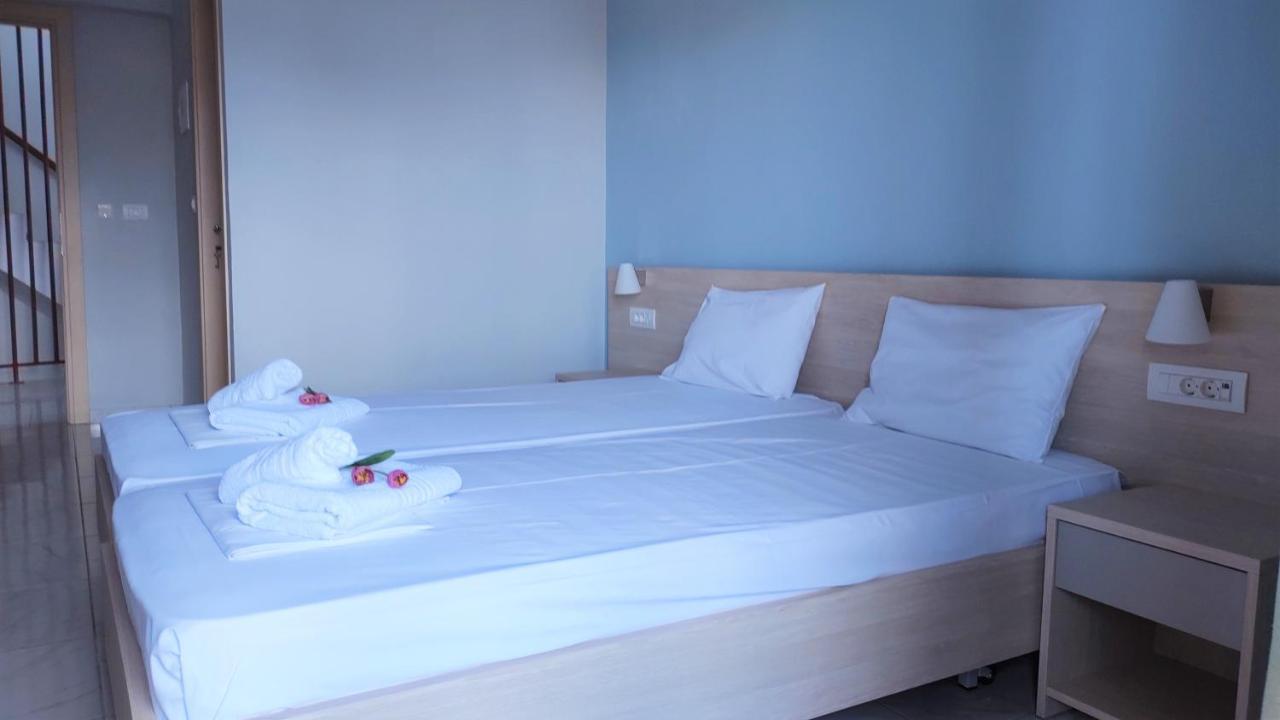 Delfini Hotel Nidrí Kültér fotó