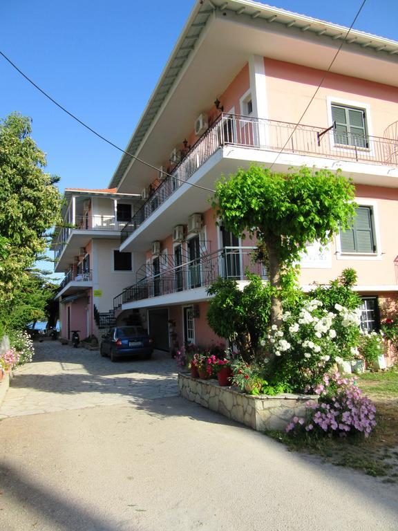 Delfini Hotel Nidrí Kültér fotó