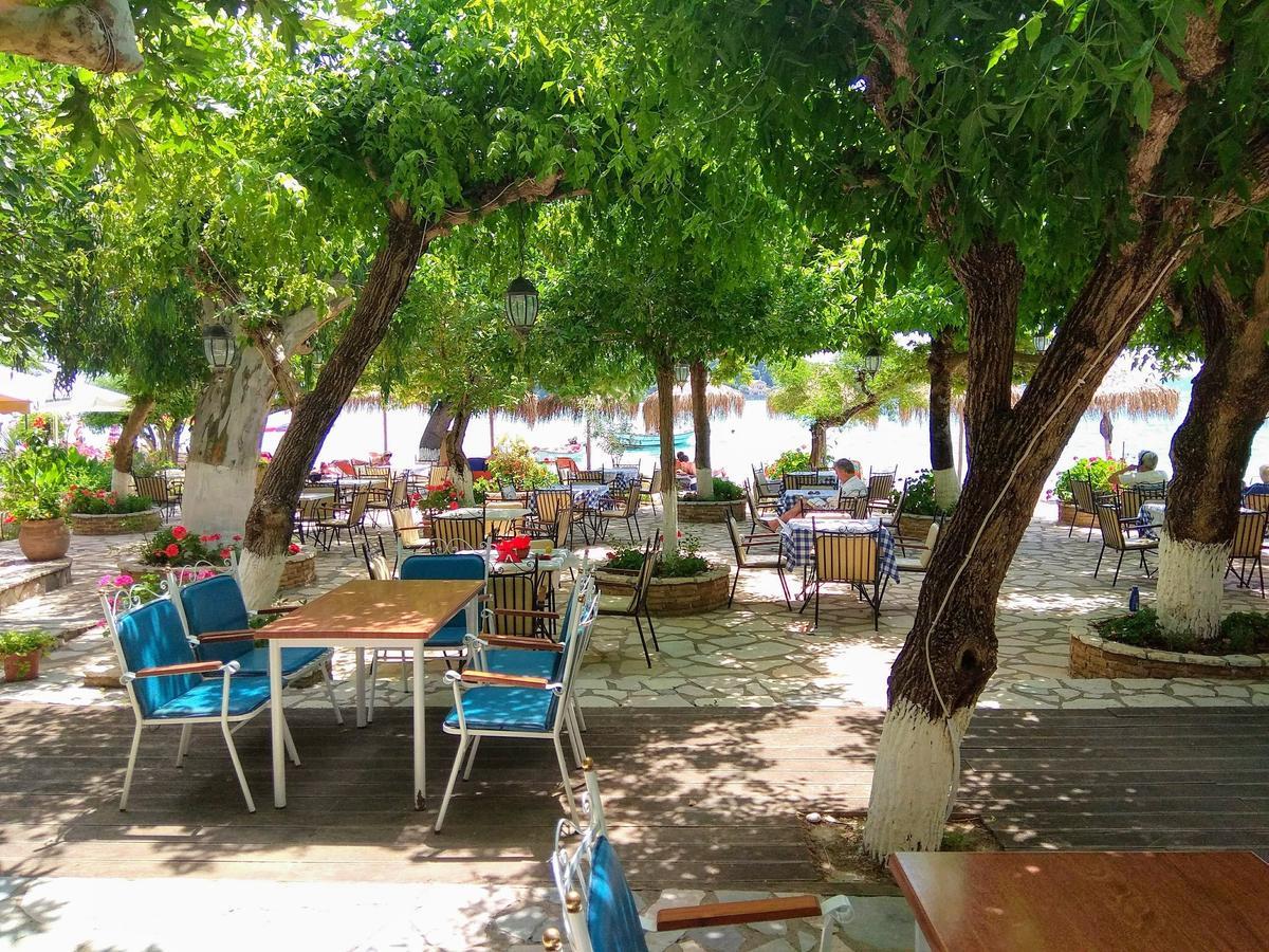 Delfini Hotel Nidrí Kültér fotó