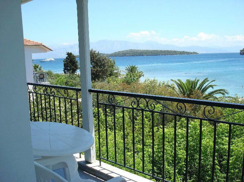 Delfini Hotel Nidrí Kültér fotó