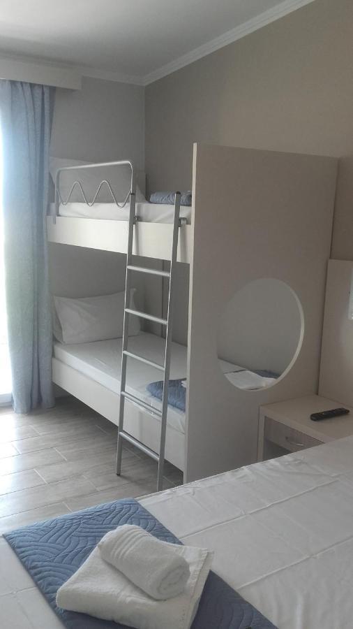 Delfini Hotel Nidrí Kültér fotó